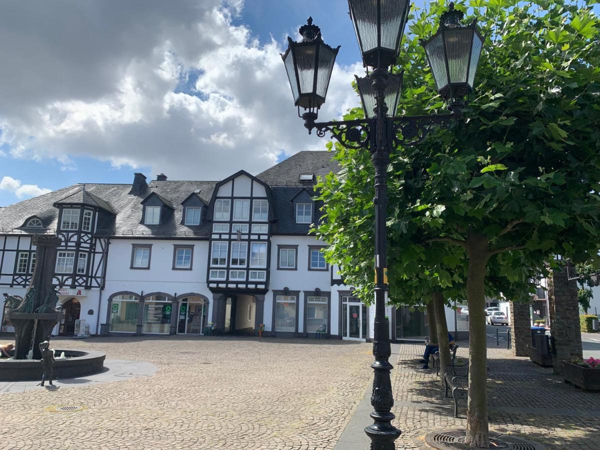 Ferienwohnungen Eifelstuben Mit Charme - Am See, Nahe Burg ウルメン エクステリア 写真