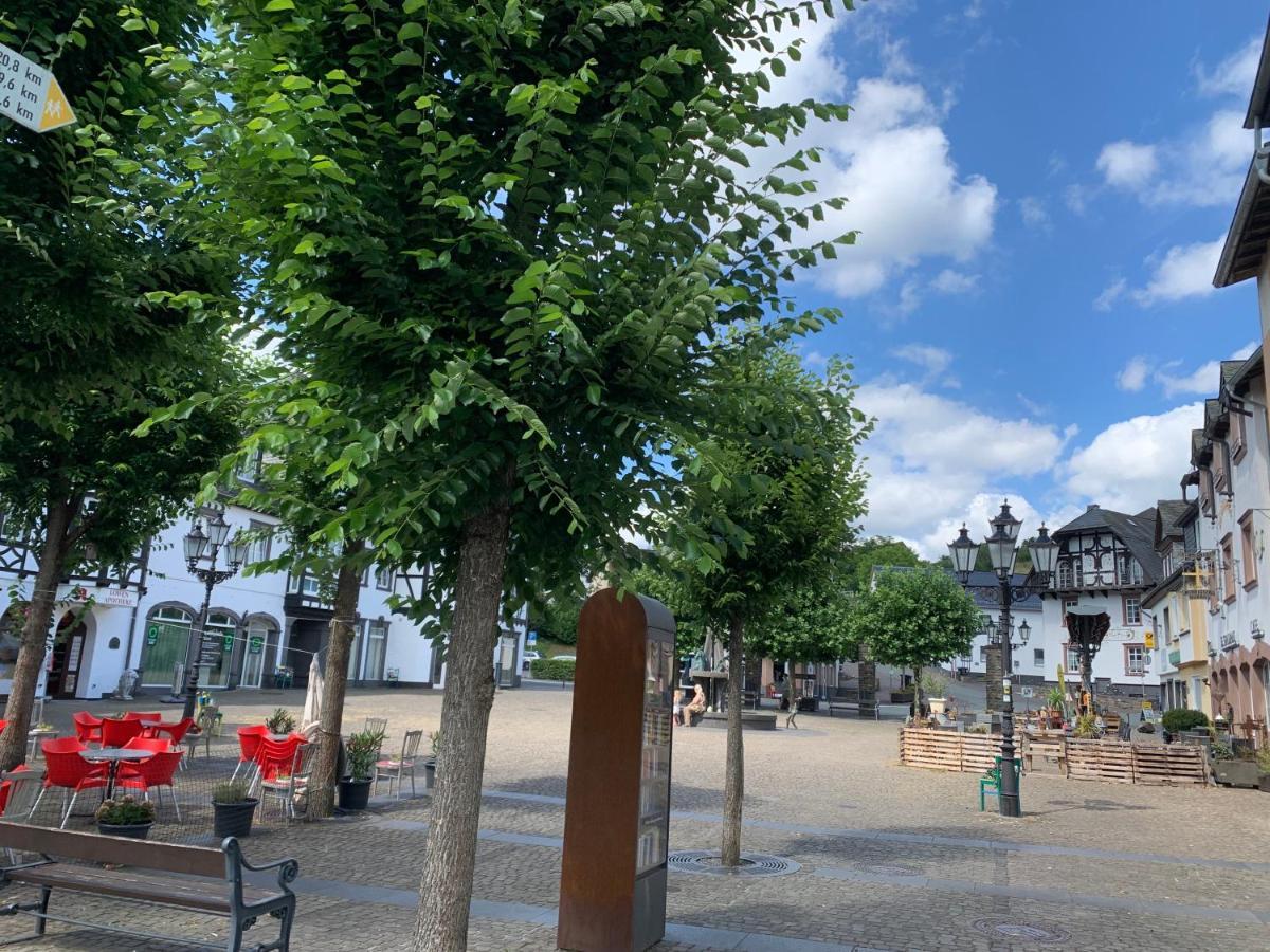 Ferienwohnungen Eifelstuben Mit Charme - Am See, Nahe Burg ウルメン エクステリア 写真